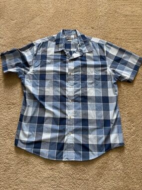 Van Heusen Men's Blue Plaid Short-Sleeve Button-Down Shirt